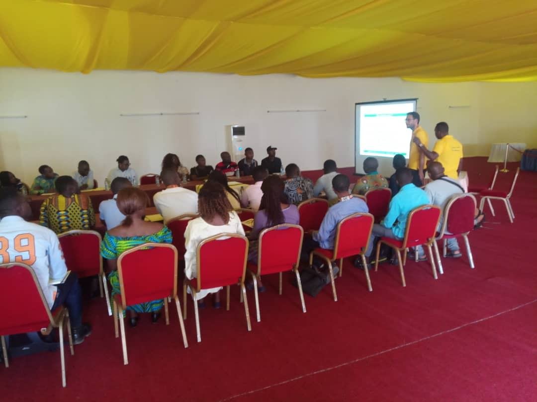 Équipe et séminaires de formation — Cameroun Energy