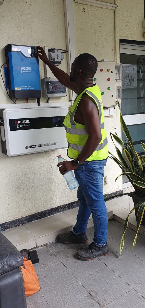 Installation et mise en service — Cameroun Energy
